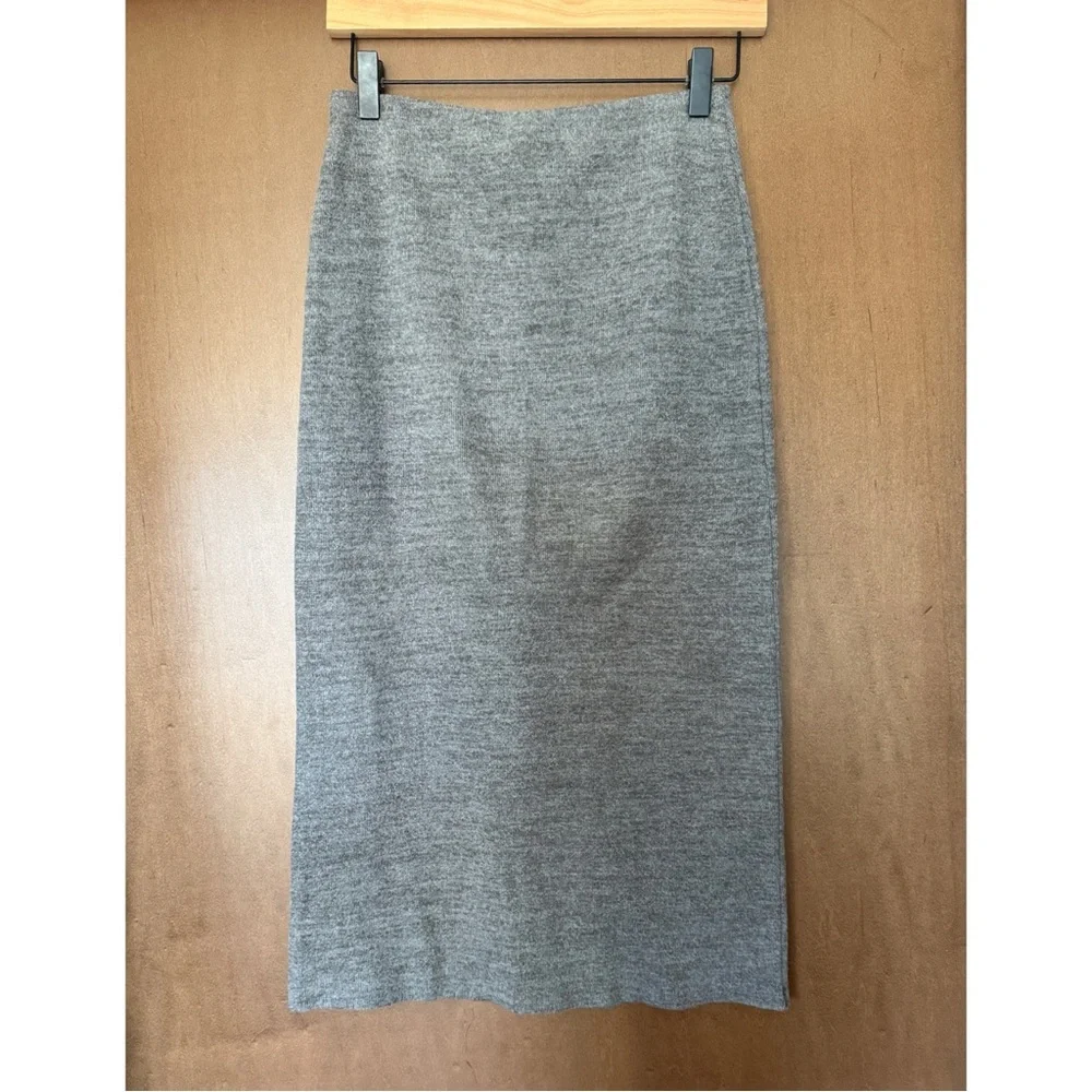 Zara Midi Sweater Skirt - Picture 2 of 4